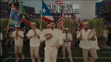 Bad Bunny Angkat Identitas Latin di Super Bowl